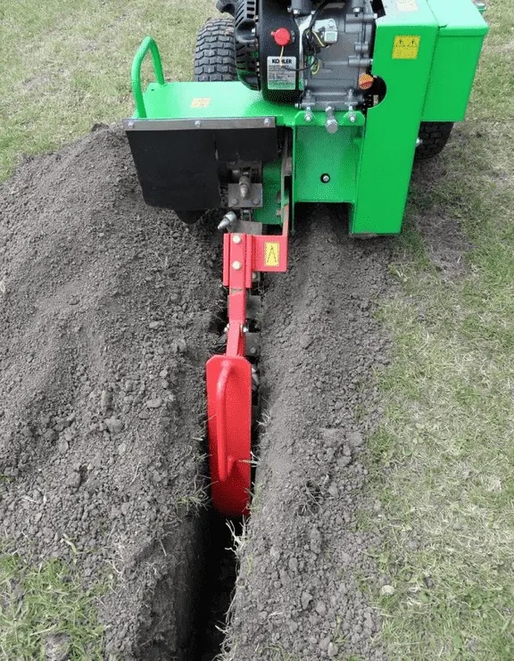 Głębokość kopania 45 cm koparka łańcuchowa Laski TR 50
